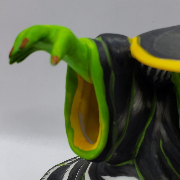 Vintage Witch Candle Holder Figurine Ceramic Halloween Decoration 6.25 inch Tall - Picture 6 of 16